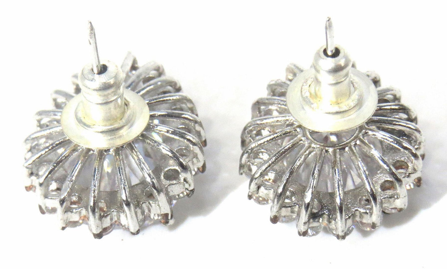 Jewelshingar Jewellery Silver Gold Plated Diamond Earring For Women ( 61080GJT )