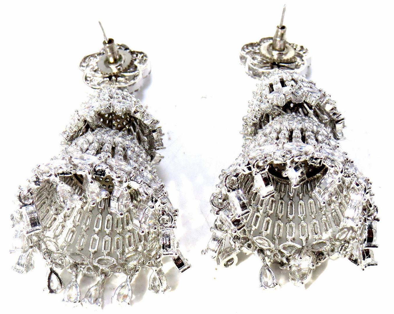 Jewelshingar Jewellery Silver Plated Diamond Earring For Women ( 62132EAJ )