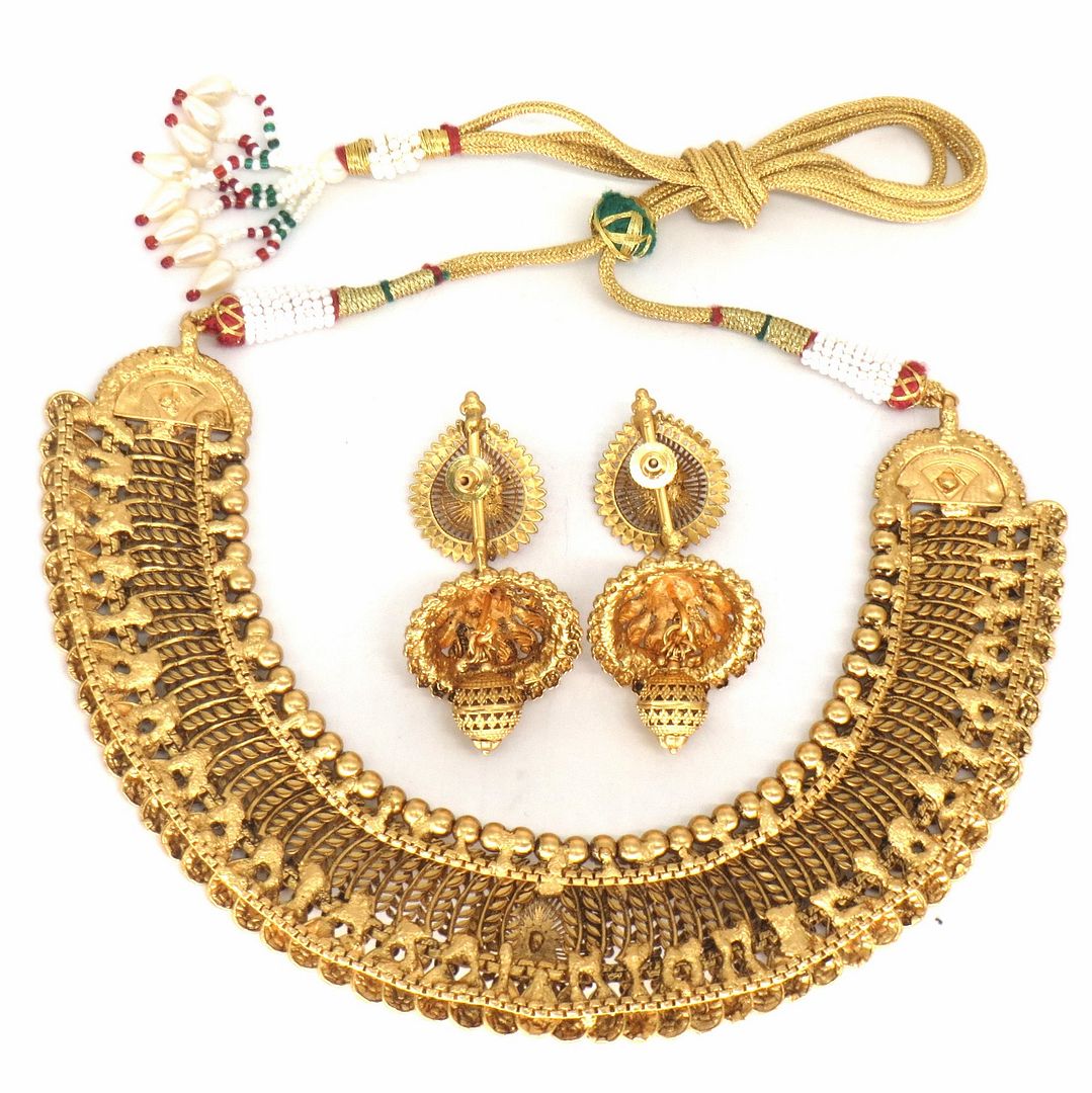 Jewelshingar Jewellery Fine Antique Polki Kundan Gold Plated Moti Colour Necklace For Women ( 62788AST )