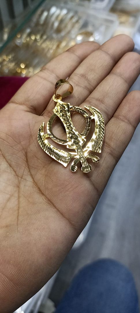 GOLD FORMING 1.5 SIZE LOCKET PENDANT BY CHOKERSET P7654345