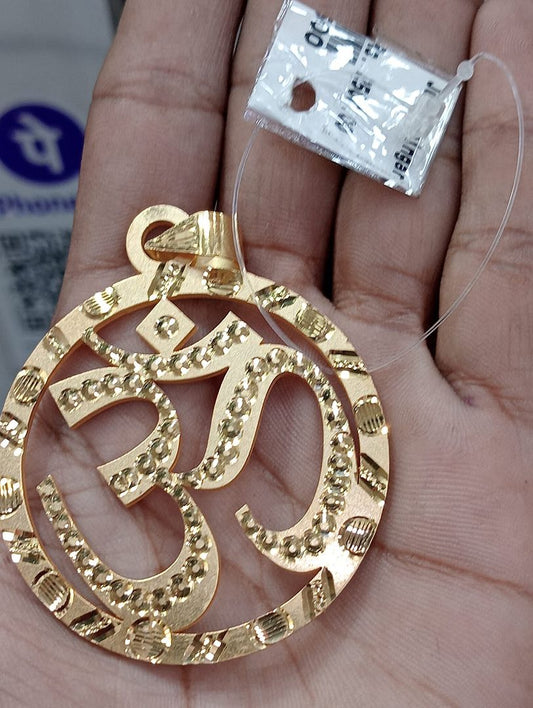 GOLD FORMING 2.5 SIZE OM PENDANT BY CHOKERSET P7654403