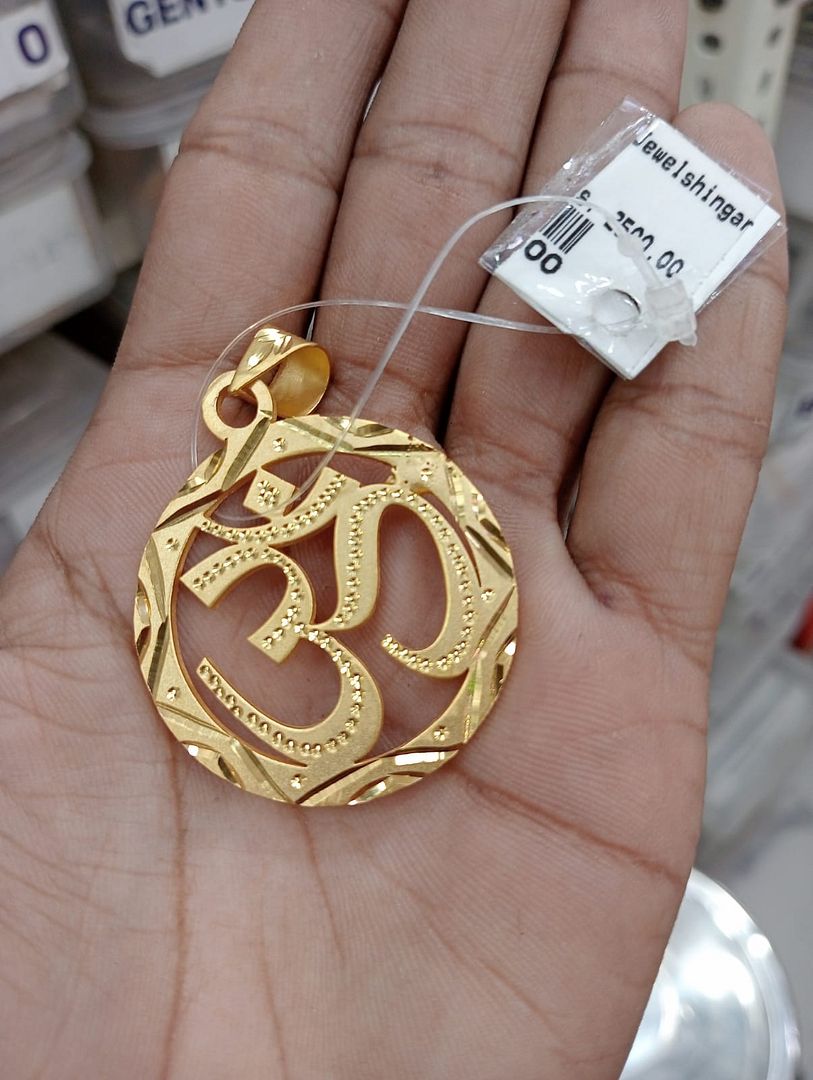 GOLD FORMING 1.25 SIZE OM PENDANT BY CHOKERSET P7654325