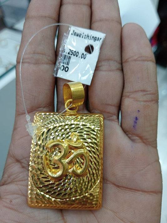 GOLD FORMING 2 SIZE OM PENDANT BY CHOKERSET P7654375