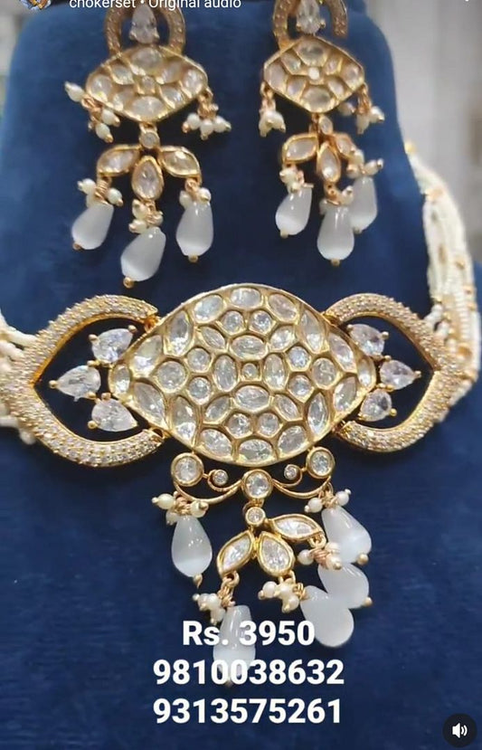 Kundan Necklace In Clear Colour And Gold Plating By Chokerset NKWA0033